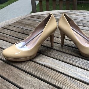 (NWT) Vince Camuto Zella Platform Pumps, Nude Patent, Size 6.5M